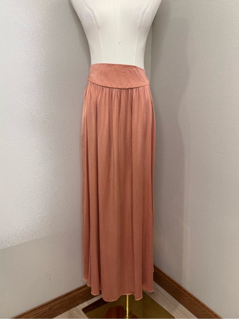 Fraiche by J Silk Modal Maxi Skirt Salmon Latte Size Small NWT Sample